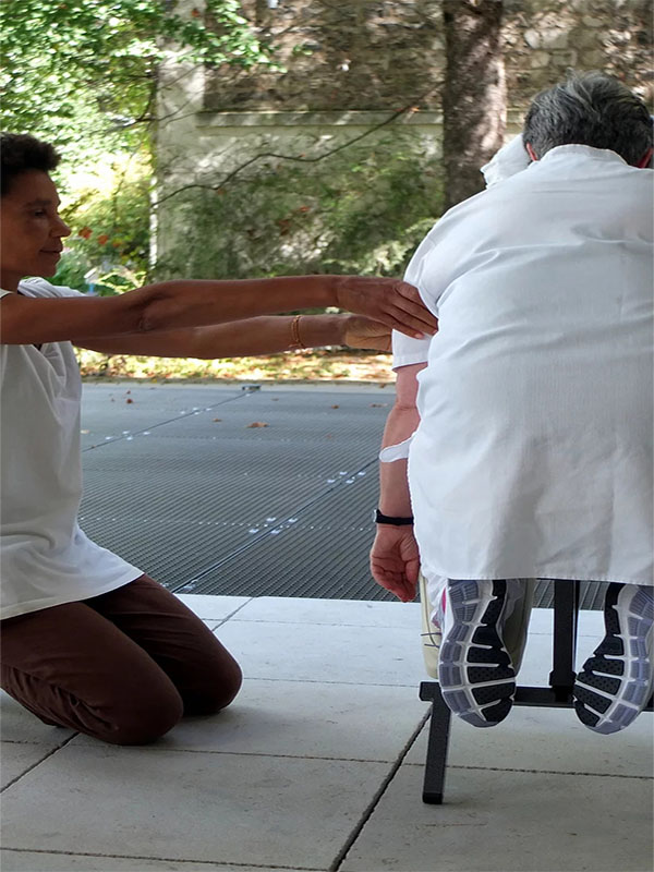 Massage assis Les Ulis